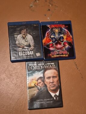 Assorted Movie Blu-ray Disc Set - Blue Cases